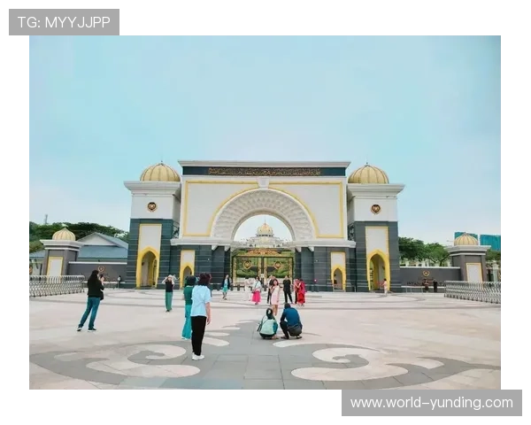 云顶高原简介：了解云顶高原的赌场、主题公园和购物中心，为游客提供实用信息